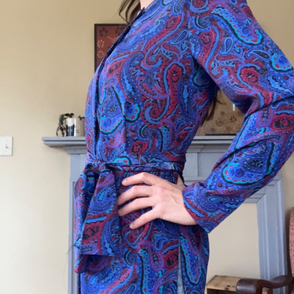 Vintage 1980s Leslie Fay Shirt Dress w/ Tie – Size 10 (See Measurements) - Picture 9 of 9